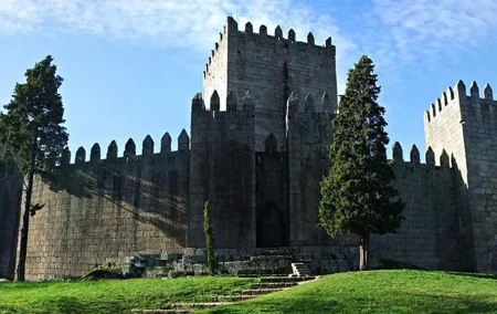 Private tour to Guimarães and Braga