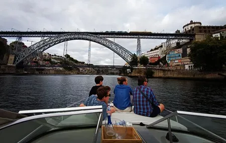 Porto: Private Tour to D. Luís Bridge (1h), group price up to 6px