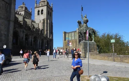Port Walking Tour ( 6 pax maximum) - 4 hours