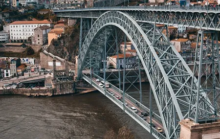 Architectural Porto: Private Tour with a Local Expert