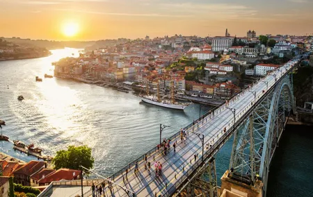 Porto Private 2-Hour Custom Sightseeing Experience