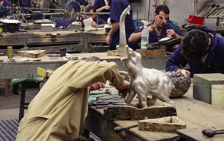 PORTO: Tour to the world of silver in a century-old workshop