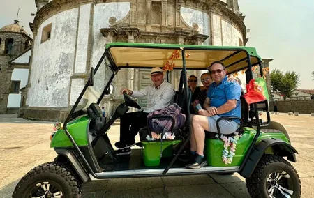 Explore Porto: Private 1.30 Hour Tuk-Tuk Tour