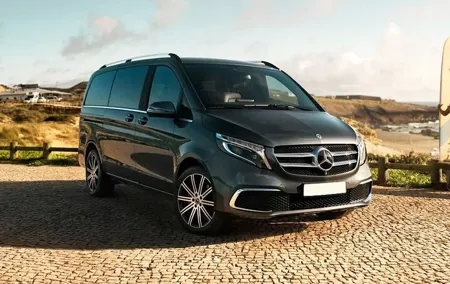 Private Transfer from Porto to Lisbon including two city stops