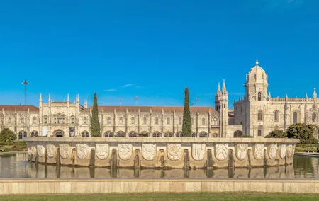 Porto to Lisbon with Stops Aveiro Coimbra Fatima Nazare Obidos