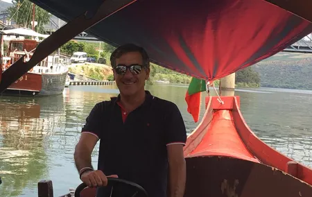Douro Valley Small Group Tour with Wine Tasting, River Cruise and Lunch