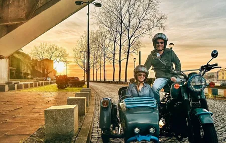Private Sidecar Sunset & Drinks!