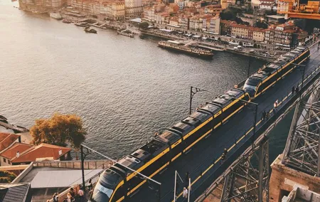 Private Airport Transfer: Porto to Braga or Guimarães
