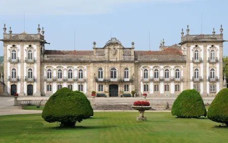 Porto : Discover Valença and Green Wines NO Palácio Brejoeira