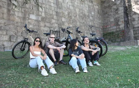 Port e-bike rental | 5499136P5
