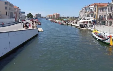Daytrip to Aveiro, Costa Nova and Senhor da Pedra