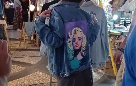 Customize your denim jacket in downtown Porto