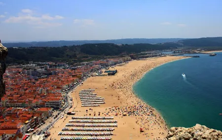 Aveiro, Nazareth and Óbidos – Private Tour from Porto