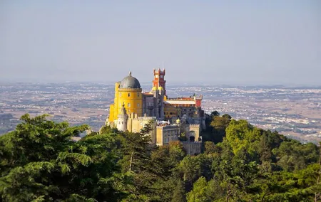 Private Tour Sintra, Pena Palace and Cascais from Lisbon