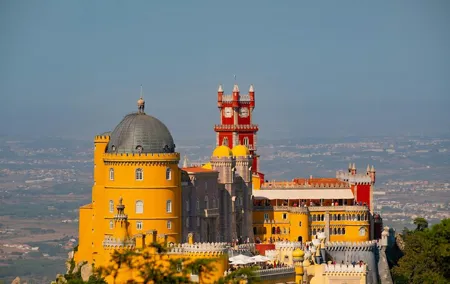Sintra Half-Day Guided Tour with Pena Palace Tickets Included