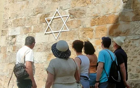 Lisbon Private Minivan Tour: Jewish Heritage and History