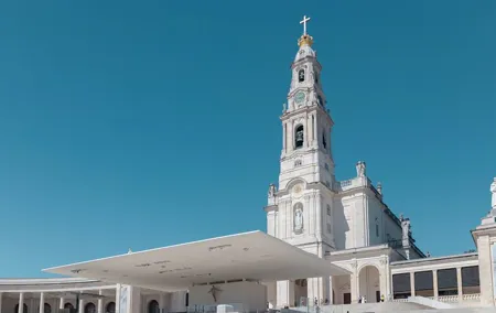 Fátima Sanctuary & Little Shepherds' Village from Lisbon