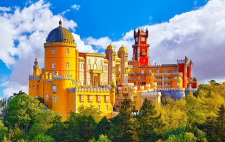 Sintra and Cascais Small Group Tour from Lisbon
