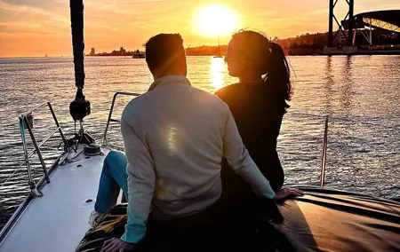 Sunset Boat Tour in Lisbon with Wine