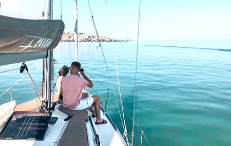 2 Hours Sailing Tour in Lisbon