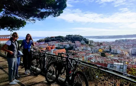 7 Hills and 14 Viewpoints - Lisbon E-Bike Tour