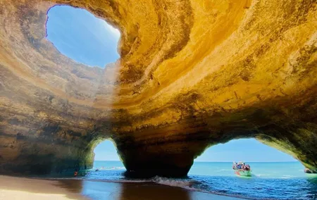 From Lisbon to Algarve : Portimão & Boat trip to Benagil Sea Cave