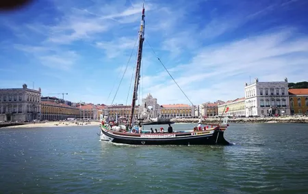 Lisbon Traditional Boats - Guided Sightseeing Cruise