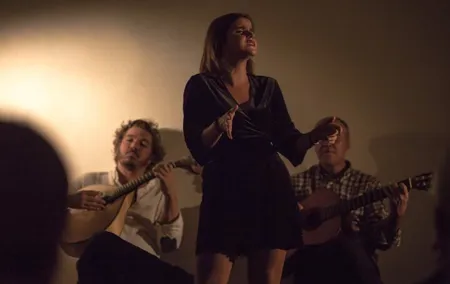 Lisbon: Tapas & Drinks with Fado Live Performance