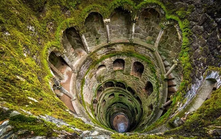 From Lisbon: Sintra, Pena Palace and Regaleira
