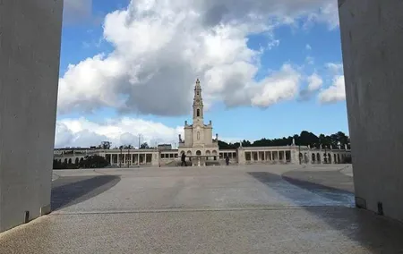 Divine Fátima Full Day Private Tour from Lisbon