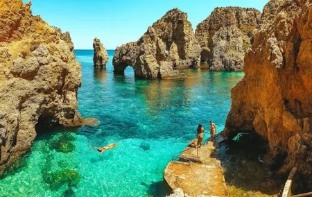 Algarve, Caves Benagil and Portimão Private Tour From Lisbon
