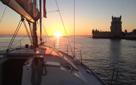 Sunset Sailing Tour On The Tagus River