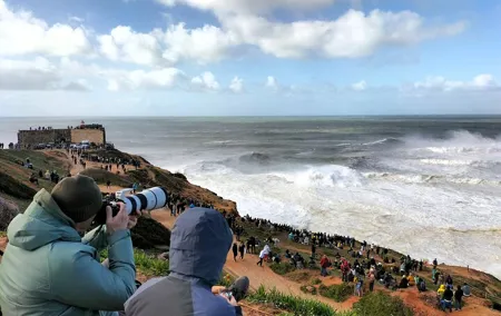 Nazaré (World's Biggest Waves) Half Day Private Tour from Lisbon