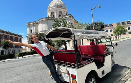 2 Hours Private Tuk Tuk Tour in Lisbon