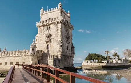 Belém Walking Tour with Jerónimos Monastery Guided Tour & Ticket