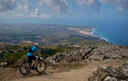 E-bike from Sintra Mountains to Cascais Sea with pickup in Lisbon