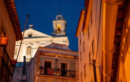 Lisbon Fado Dinner Show and Panoramic Night Tour