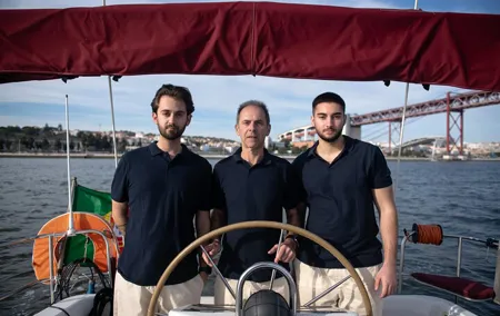 2 Hours Private Sailing Tour with Wine and Snacks