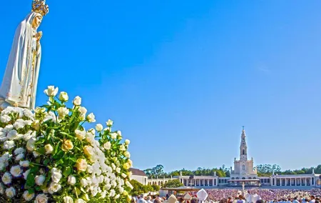 Private day tour Fatima Batalha Nazare Obidos from Lisbon