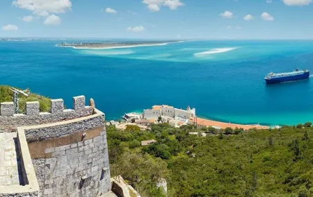 Sesimbra, Arrábida and Wine Taste