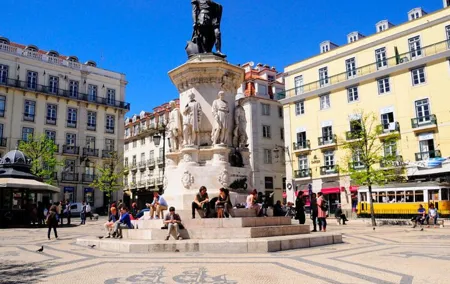 Lisbon Guided City Tour the entire city