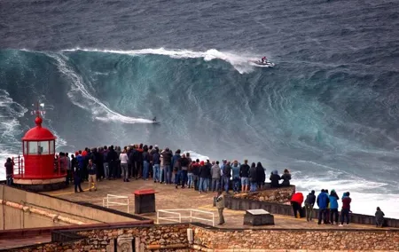 Nazaré and Obidos tour from Lisbon