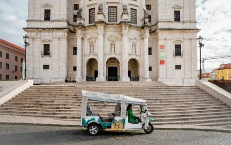 1.5-Hour Private Tuk Tuk Tour of Lisbon Old Town and City Center