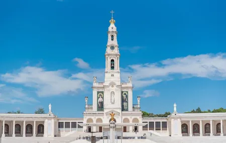 4 Cities in One Day Tour -Óbidos, Nazaré, Batalha & Fátima