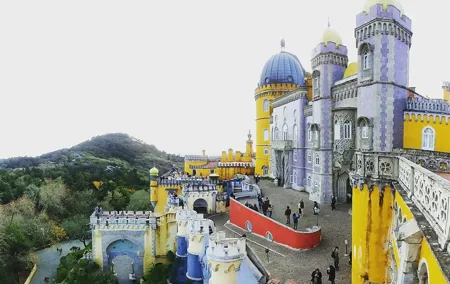 Discover and Feel Sintra's Wonderland - Small Group Tour