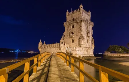 Lisbon Fado Night - Show & Dinner