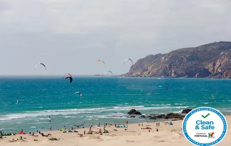 Private transfer: Lisbon Airport to Sintra,Cascais and Estoril