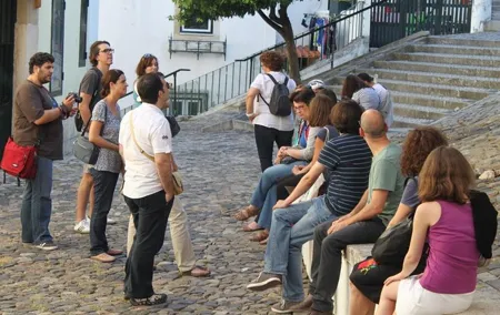 Old Lisbon: Alfama and Sao Jorge neighborhood 3-Hour Walking Tour