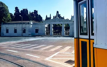 Prazeres Cemetery: A Self-Guided Audio Tour in Lisbon