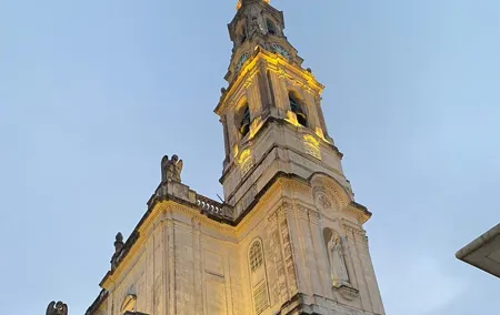 Private Tour from Lisbon to Fatima Nazare and Obidos
